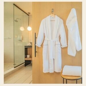 Fluff Co. White Bathrobe Unisex